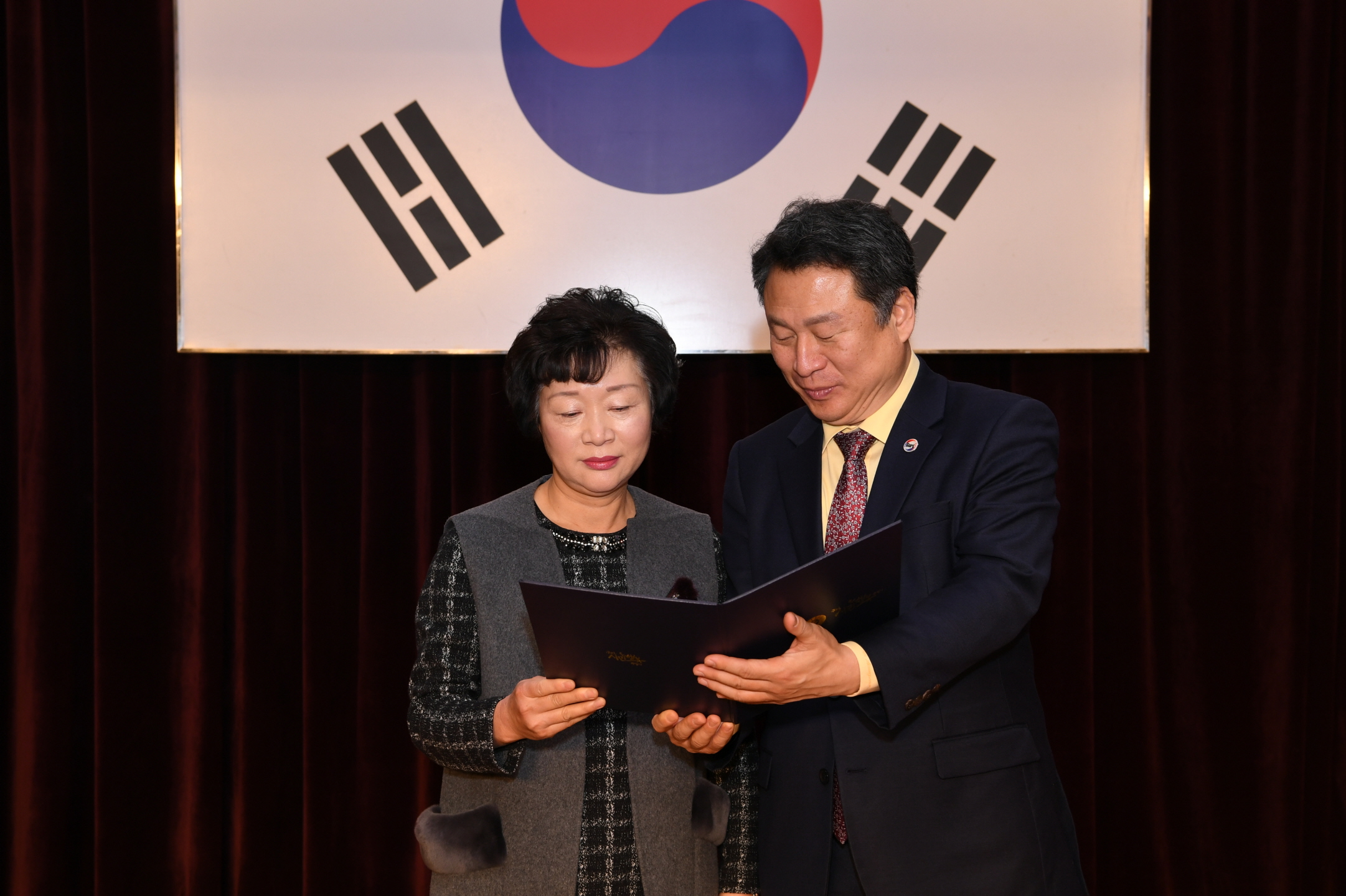 정년퇴임식 이미지 41 - 본문에 자세한설명을 제공합니다.