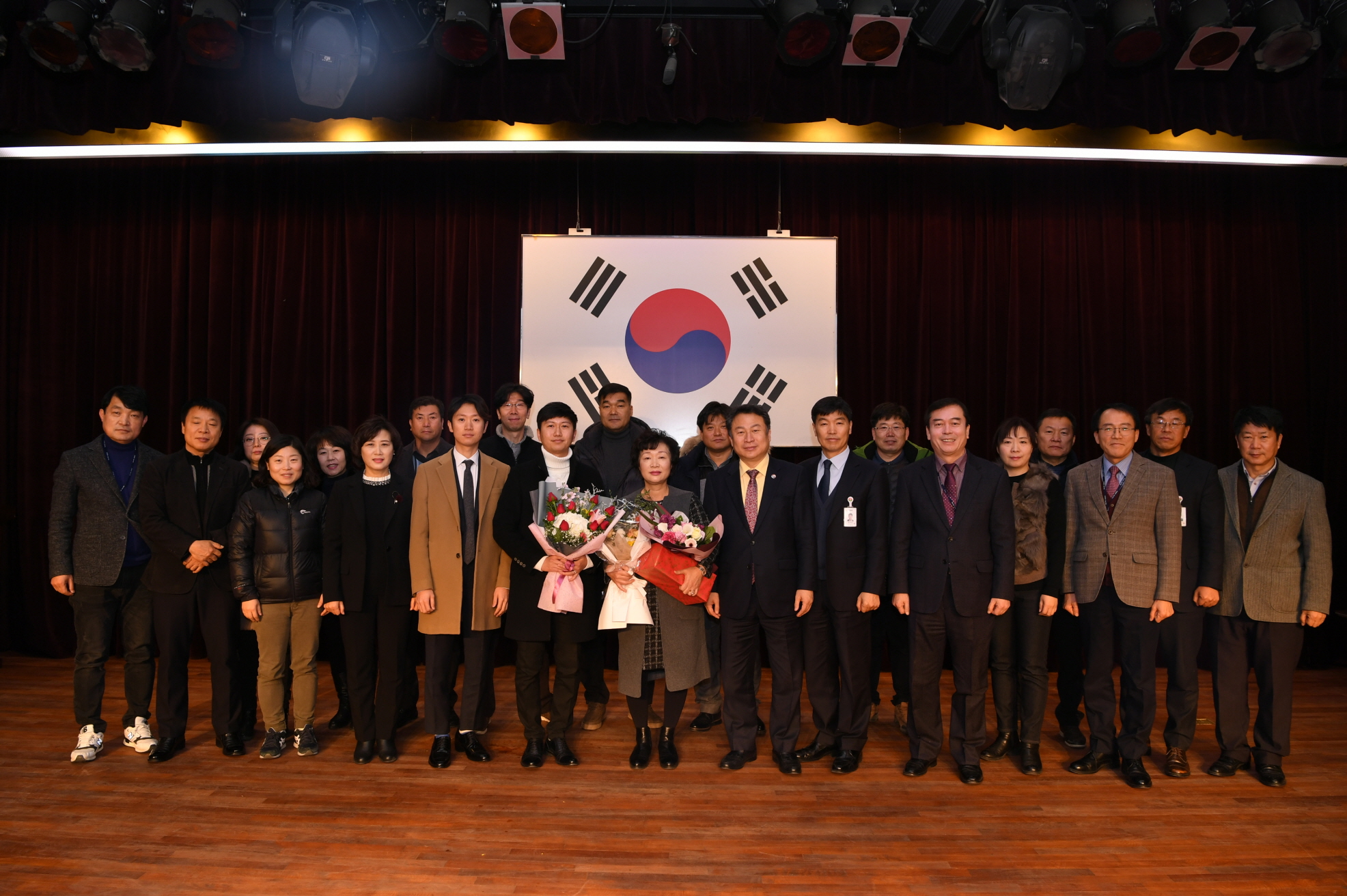 정년퇴임식 이미지 32 - 본문에 자세한설명을 제공합니다.