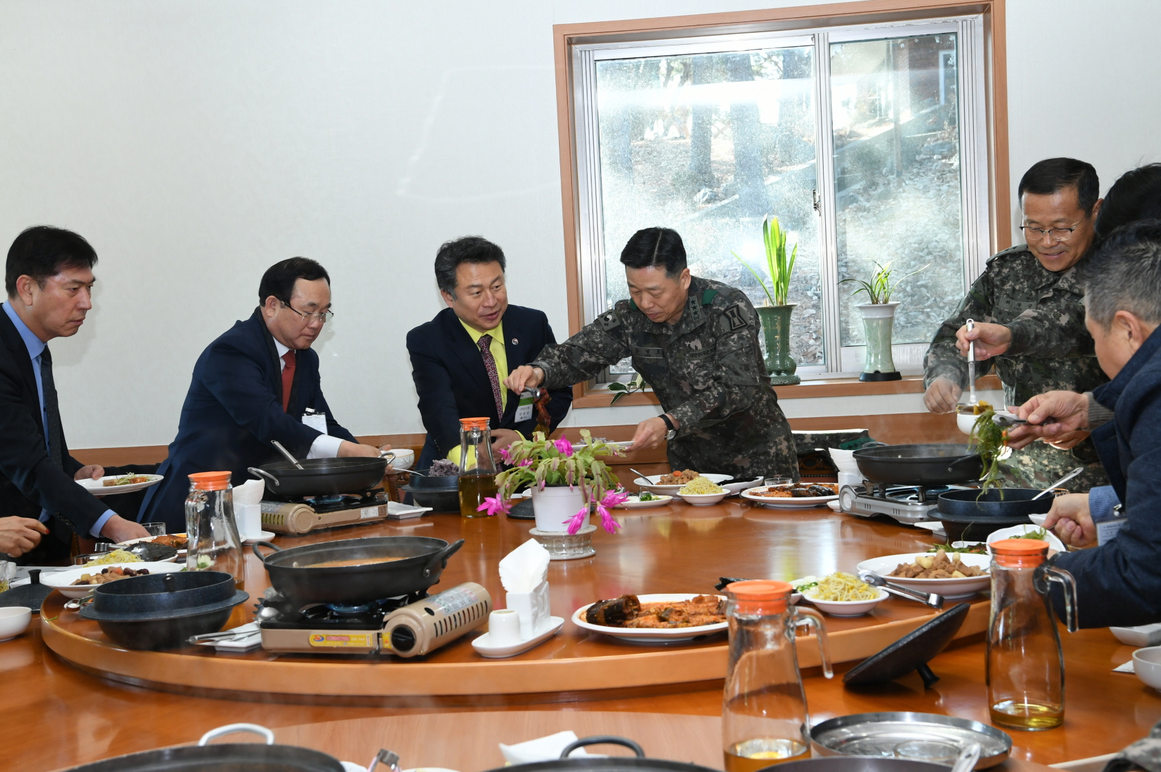 광개토부대 위문 이미지 10 - 본문에 자세한설명을 제공합니다.