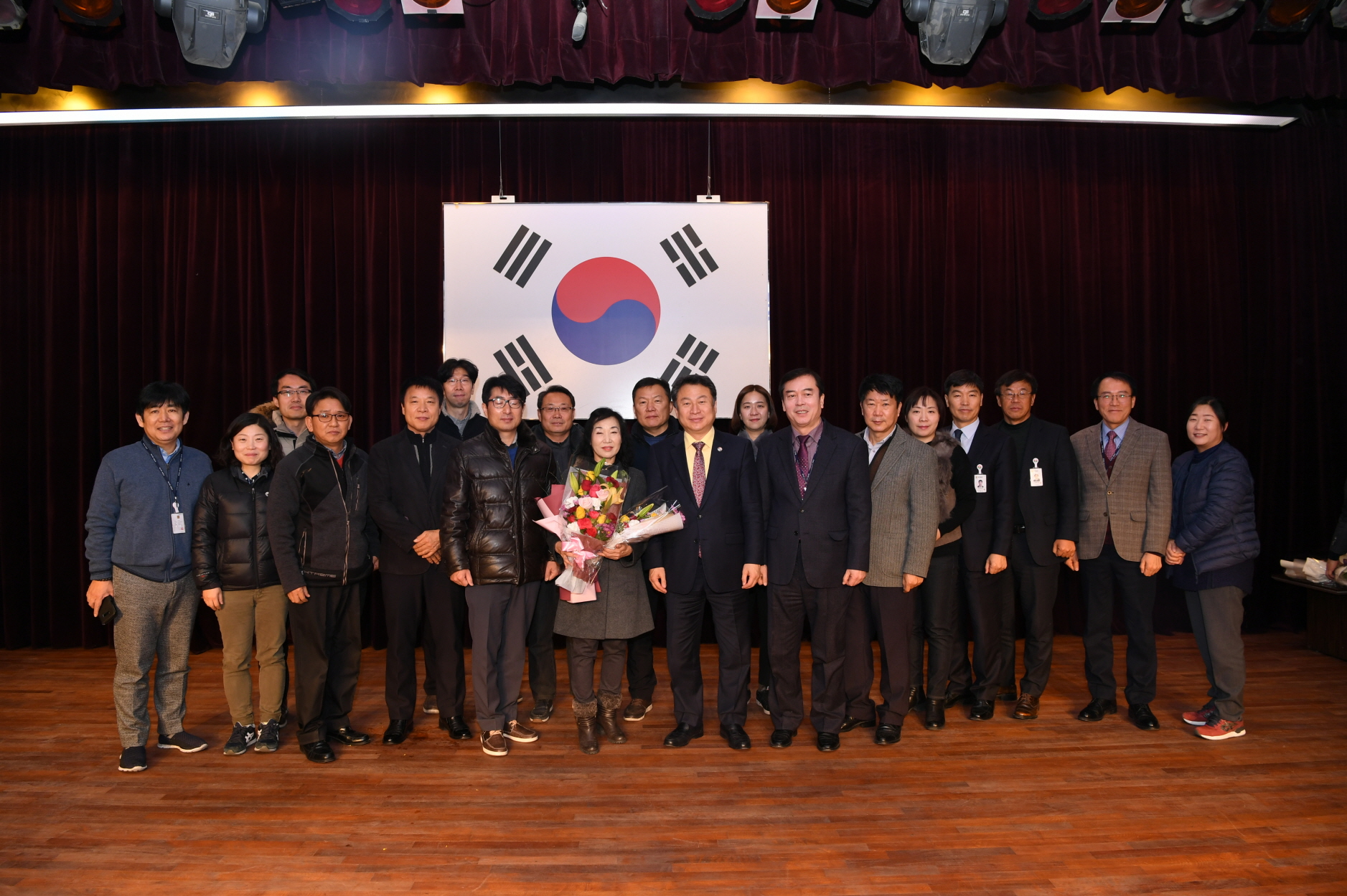 정년퇴임식 이미지 42 - 본문에 자세한설명을 제공합니다.