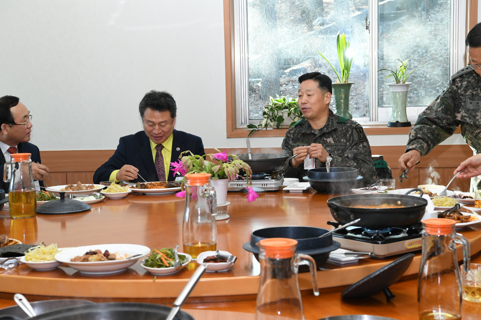 광개토부대 위문 이미지 7 - 본문에 자세한설명을 제공합니다.