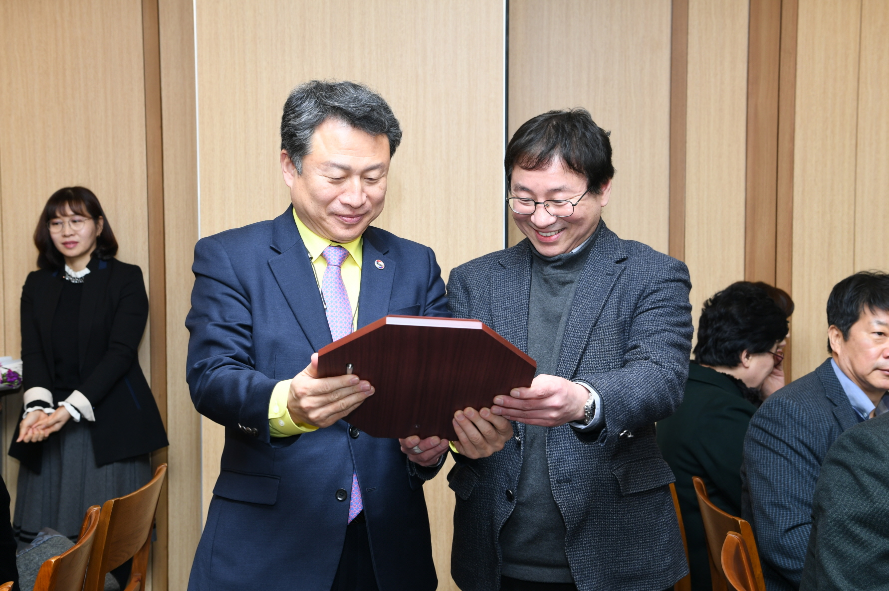 제28,29대 부시장 송환영회 이미지 16 - 본문에 자세한설명을 제공합니다.