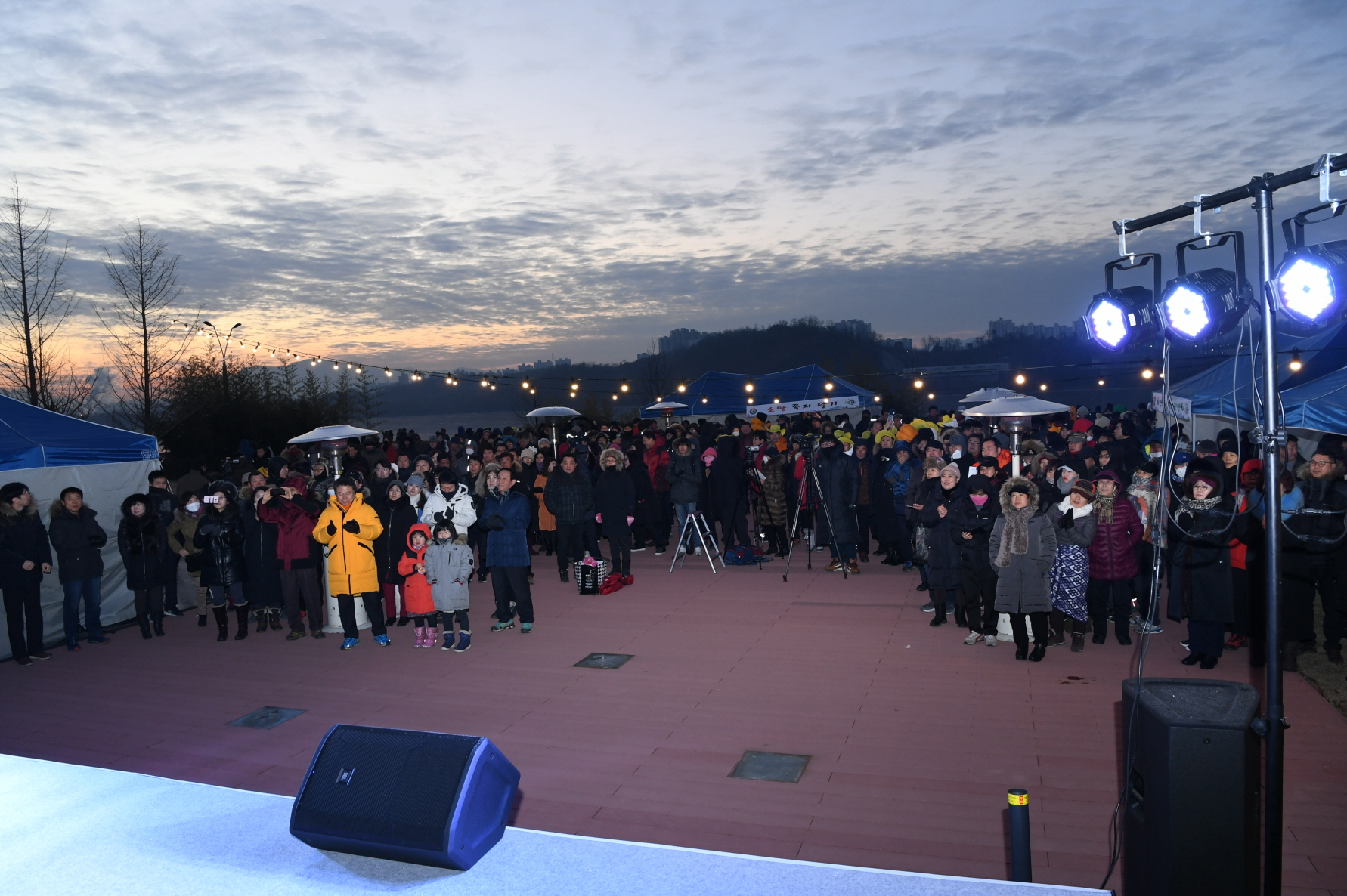 2019 새해 해맞이 행사 이미지 42 - 본문에 자세한설명을 제공합니다.