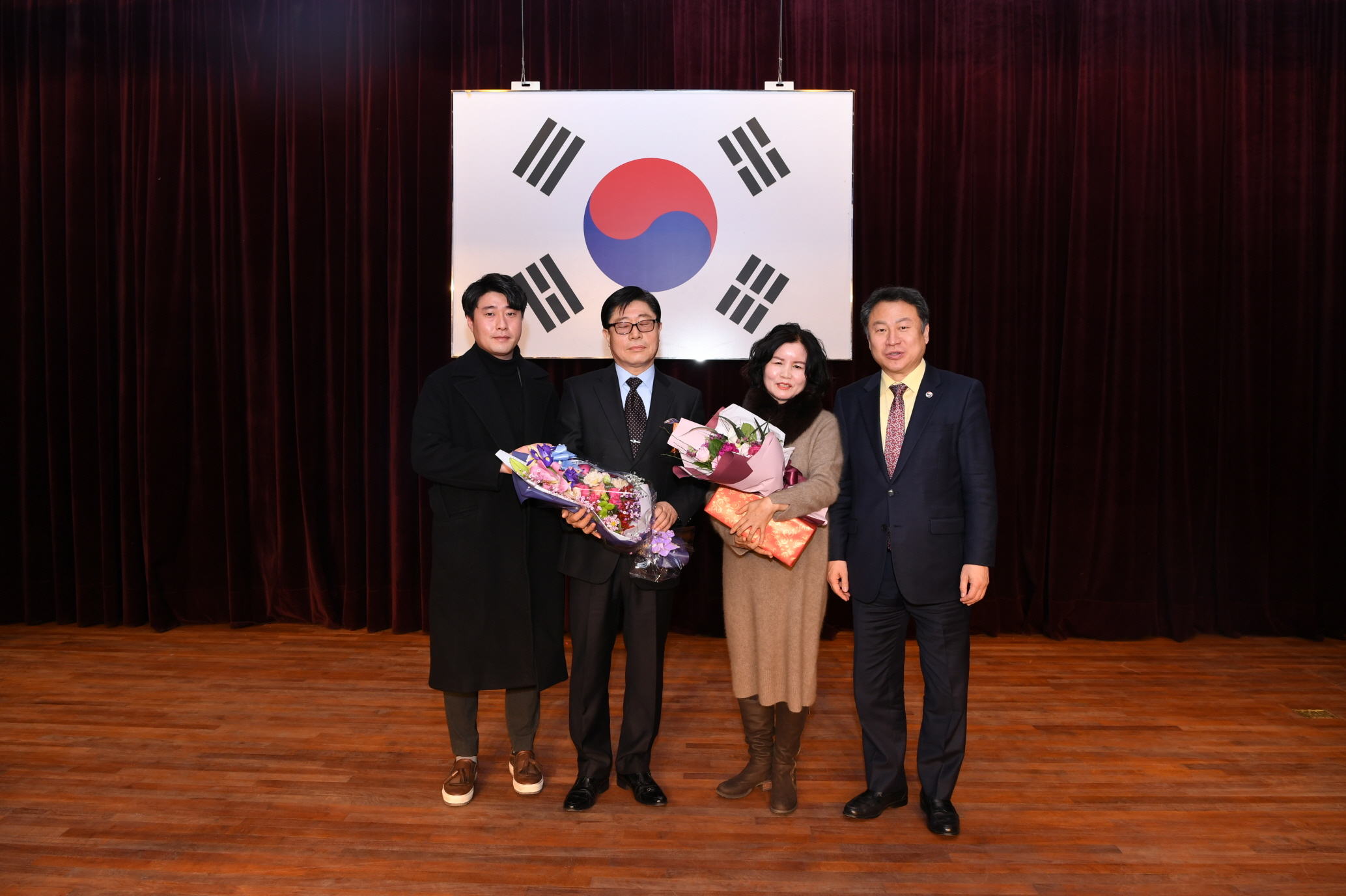 정년퇴임식 이미지 65 - 본문에 자세한설명을 제공합니다.