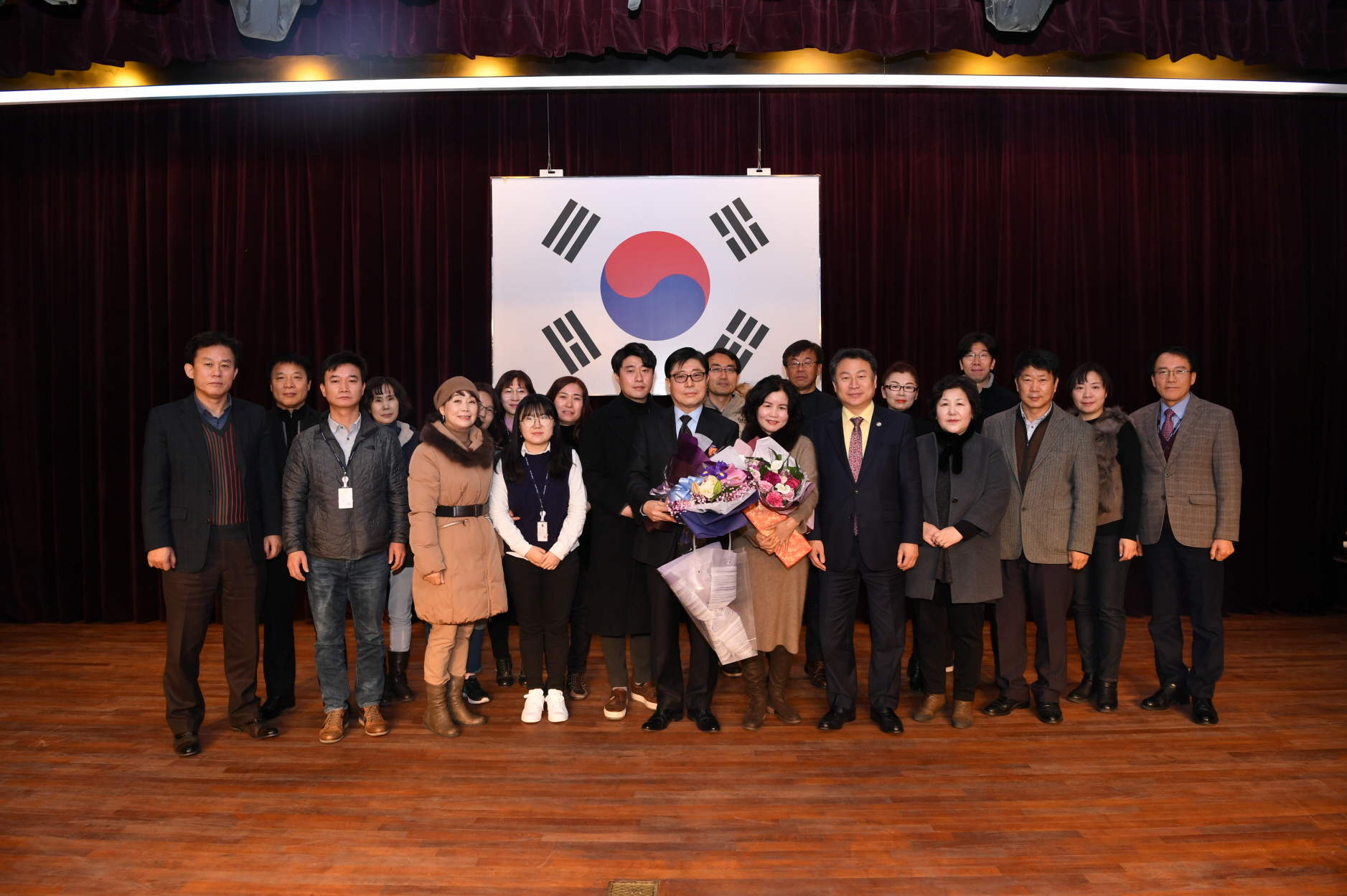 정년퇴임식 이미지 63 - 본문에 자세한설명을 제공합니다.