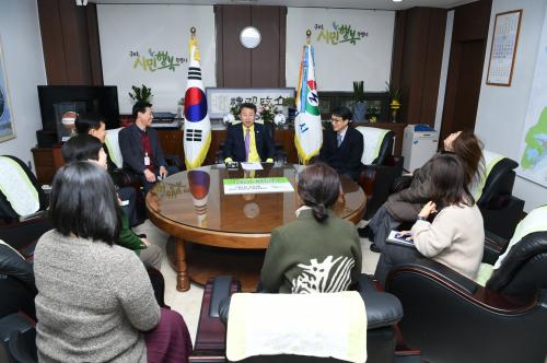 구리시청 공직자 힐링풋 봉사단 전기장판 기증식 이미지