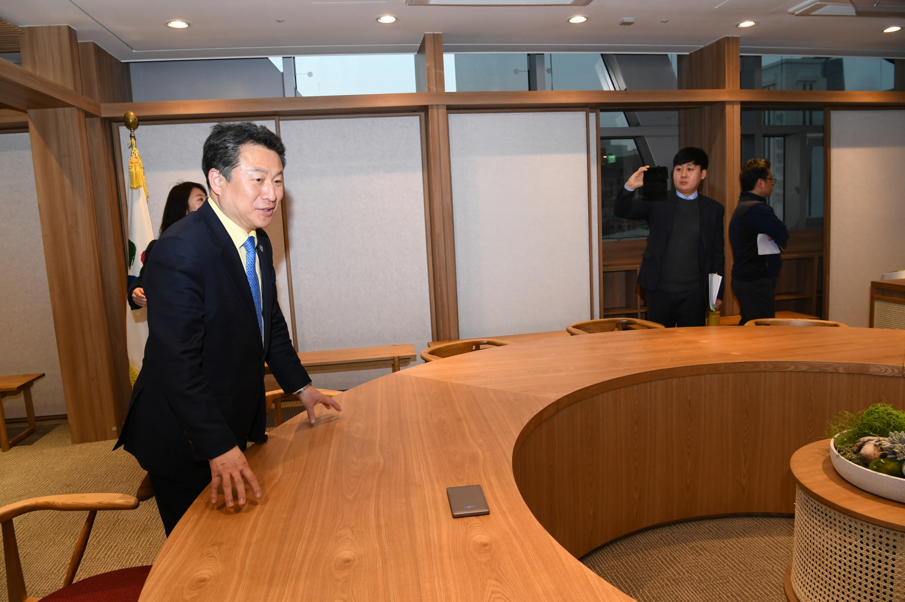 박원순 서울시장 집무실 방문 이미지 4 - 본문에 자세한설명을 제공합니다.