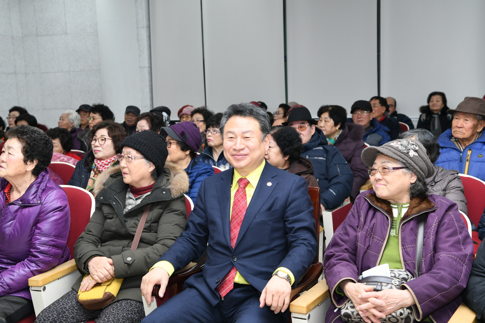 취약계층 홀몸어르신을 위한 자선음악회 이미지 10 - 본문에 자세한설명을 제공합니다.