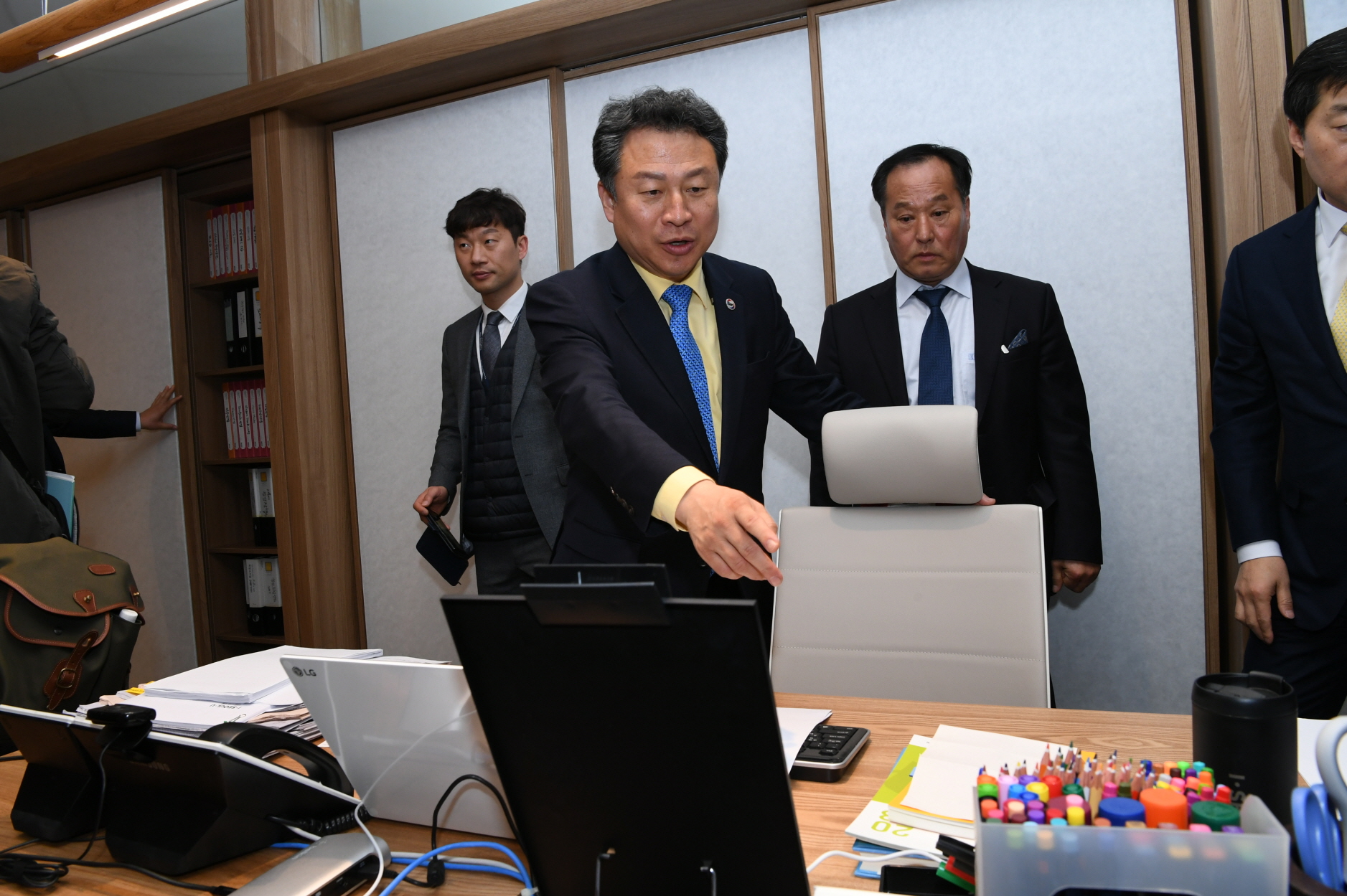 박원순 서울시장 집무실 방문 이미지 9 - 본문에 자세한설명을 제공합니다.