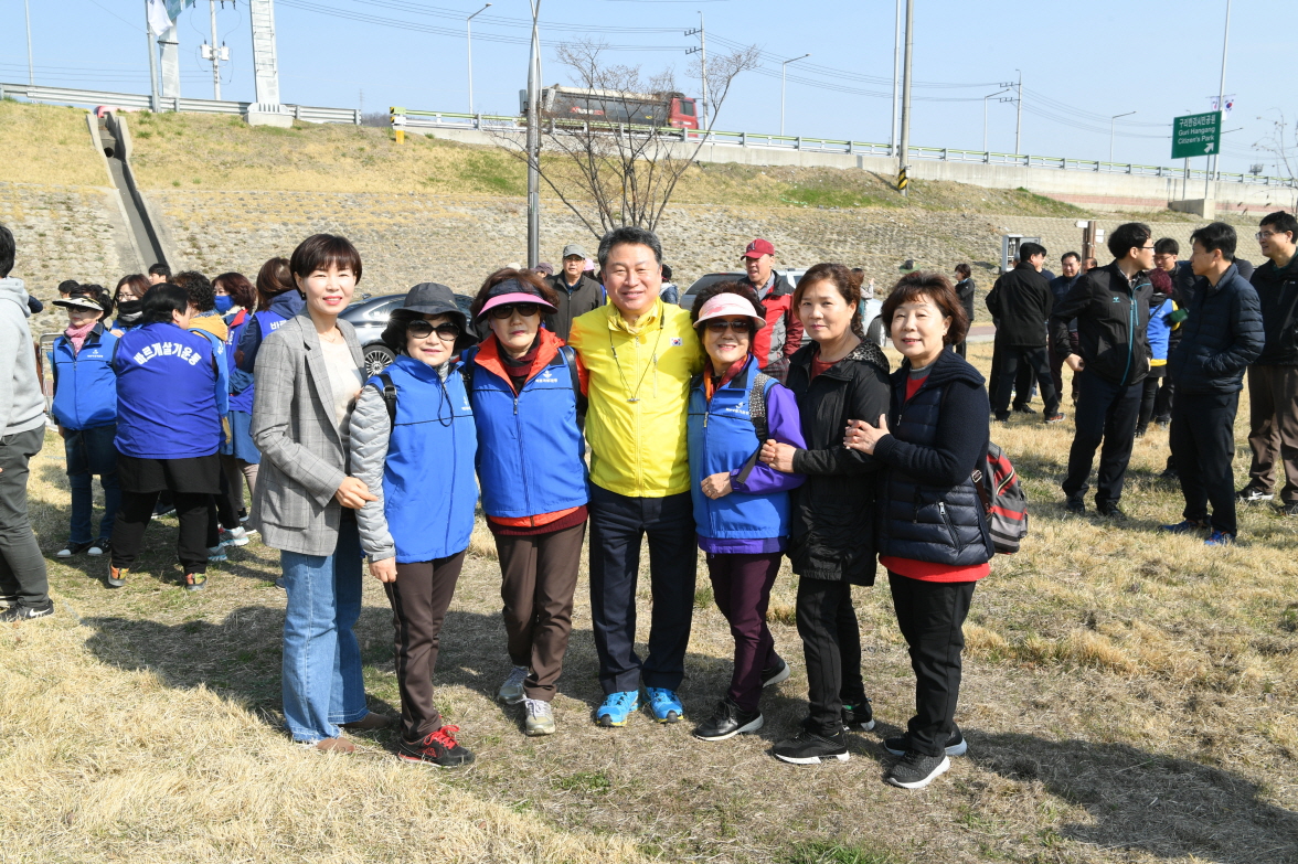 제74회 식목일 기념 행사 이미지 34 - 본문에 자세한설명을 제공합니다.