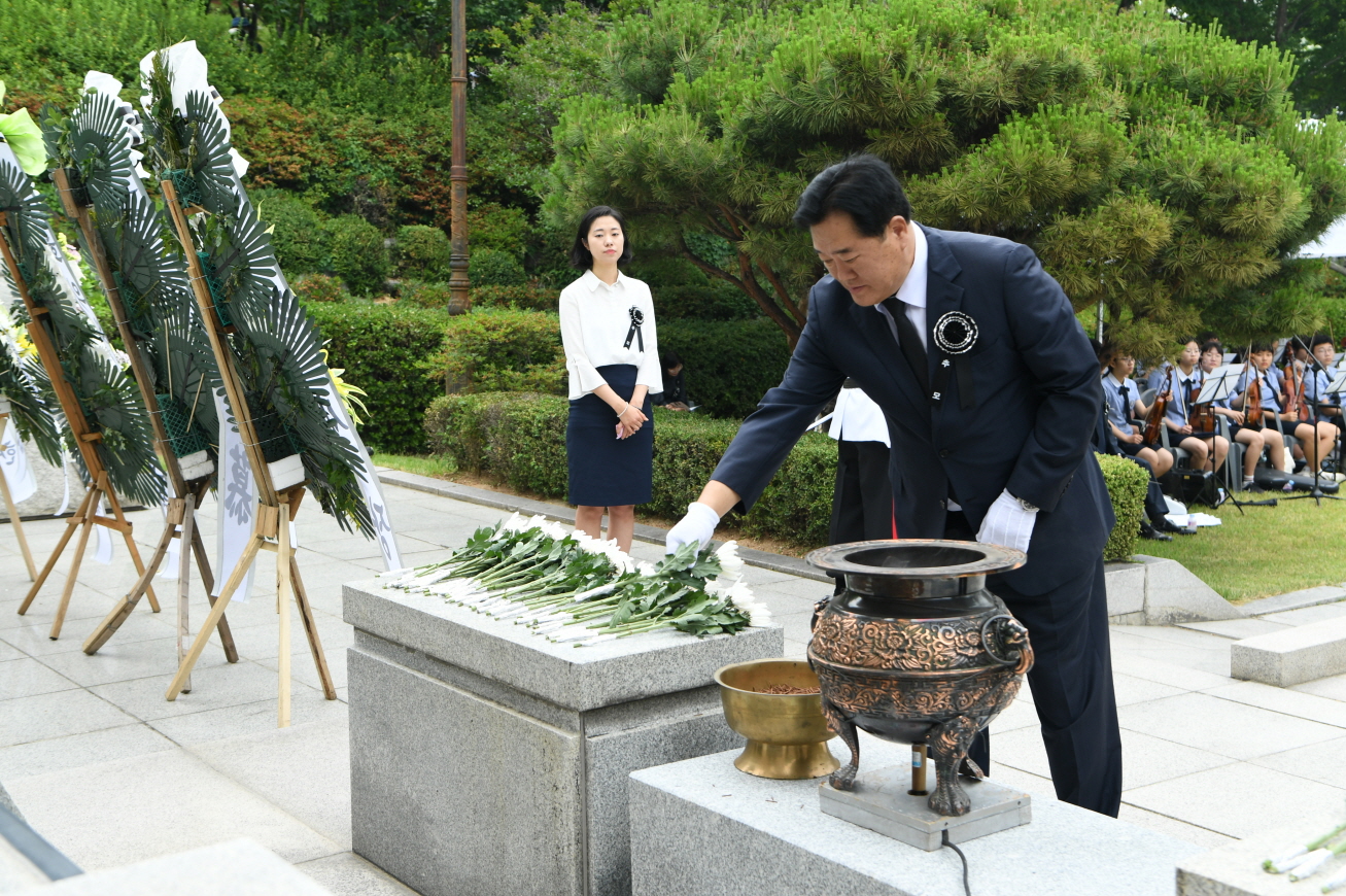 제64회 현충일 추념식 2-1 이미지 19 - 본문에 자세한설명을 제공합니다.