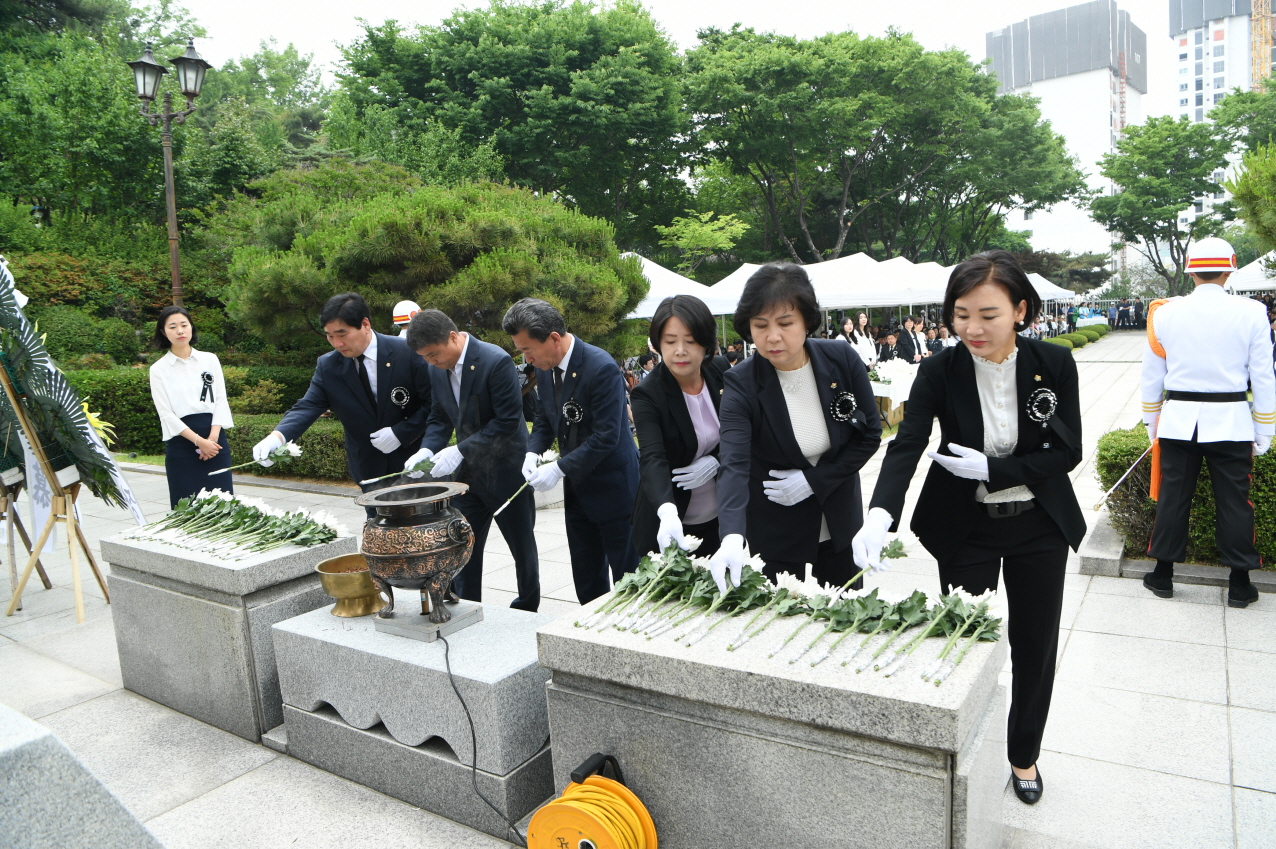 제64회 현충일 추념식 2-1 이미지 14 - 본문에 자세한설명을 제공합니다.