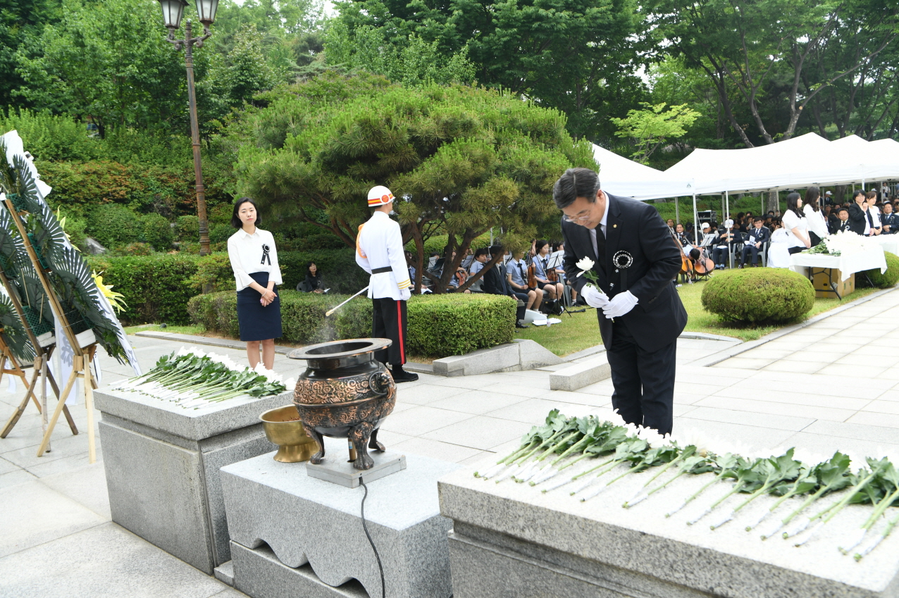 제64회 현충일 추념식 2-1 이미지 25 - 본문에 자세한설명을 제공합니다.