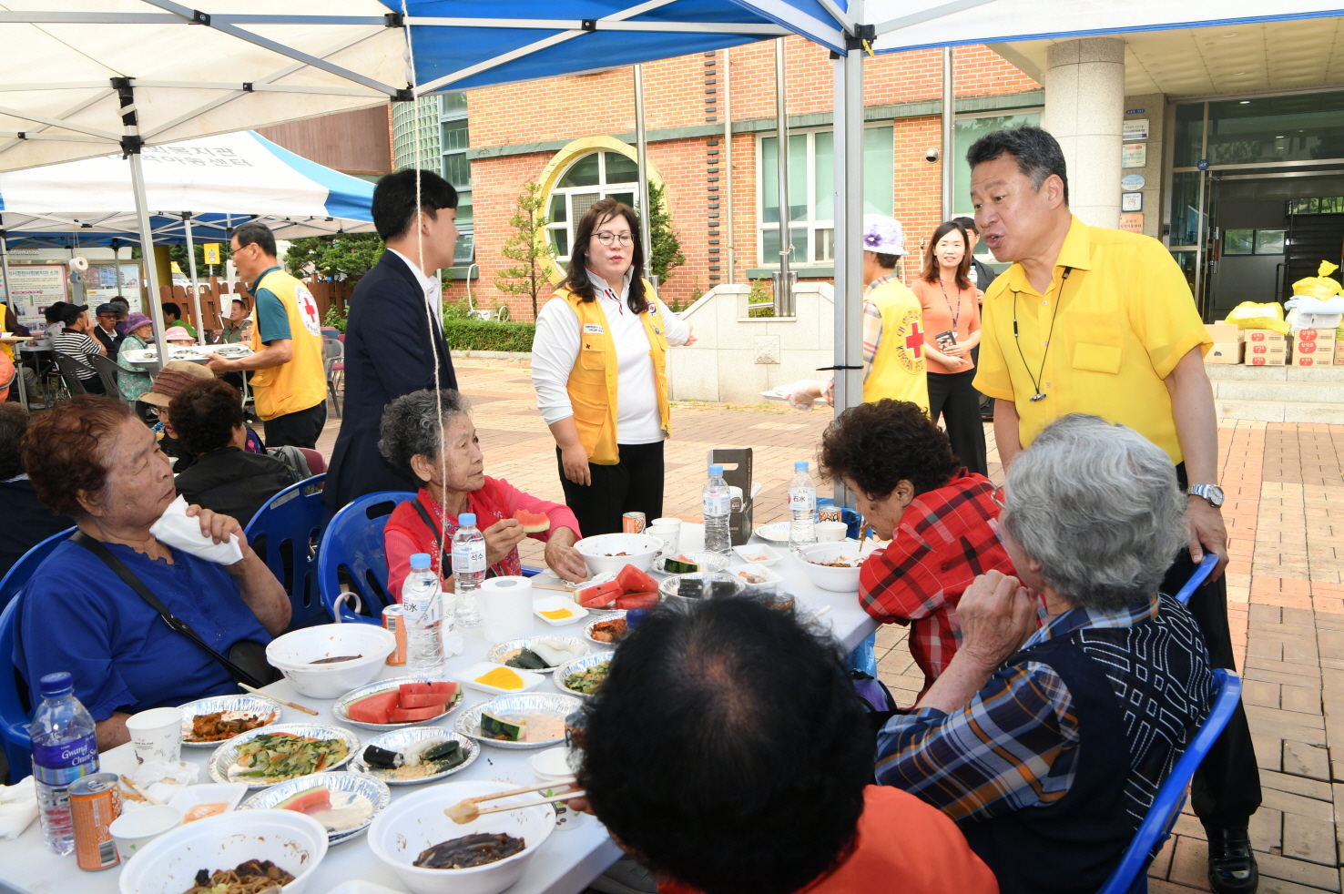 제3회 희망풍차 결연세대화 독거어르신 추억더하기 짜장면 먹는 날 이미지 19 - 본문에 자세한설명을 제공합니다.