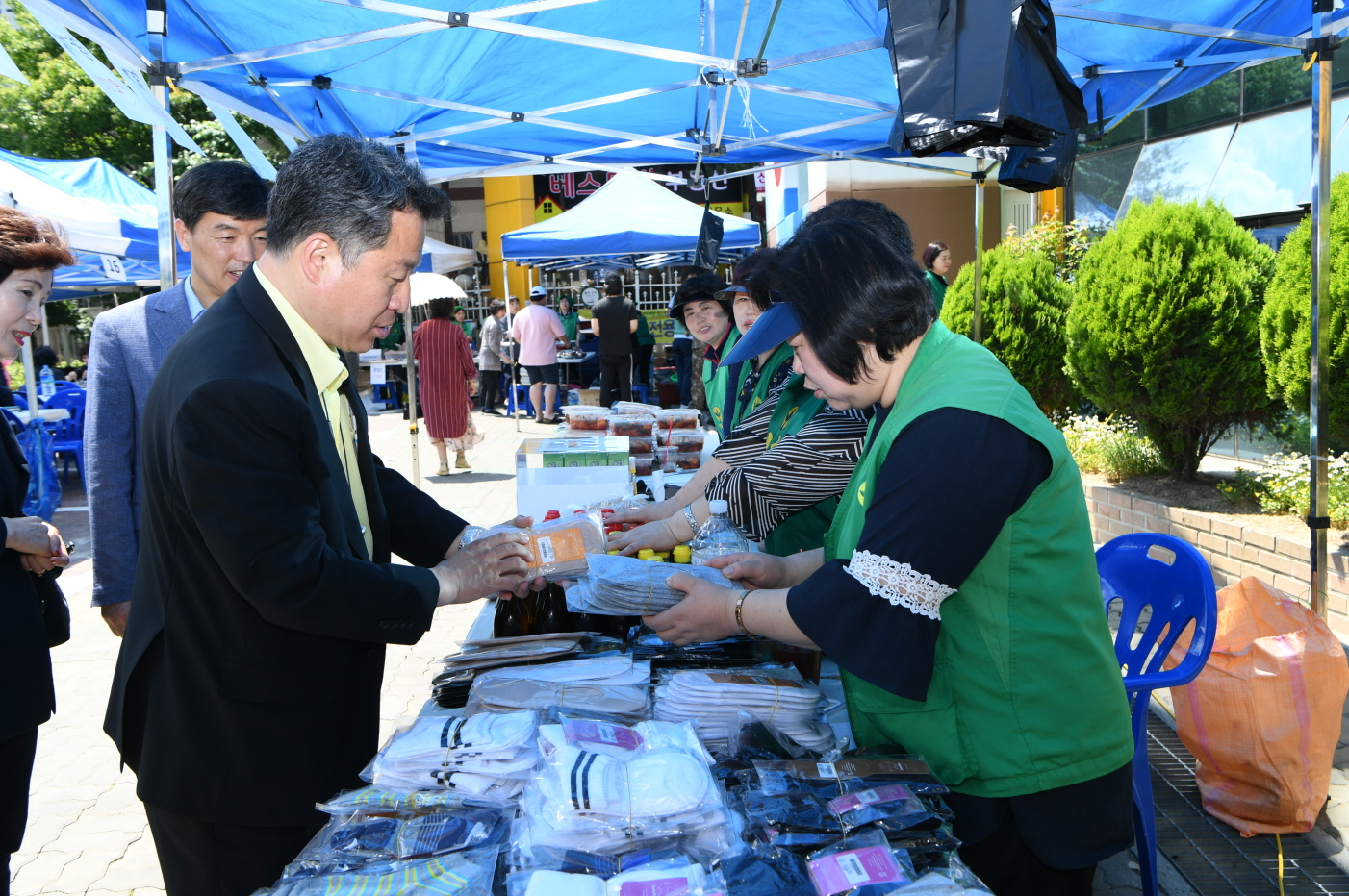 교문2동 새마을부녀회 바자회 이미지 8 - 본문에 자세한설명을 제공합니다.