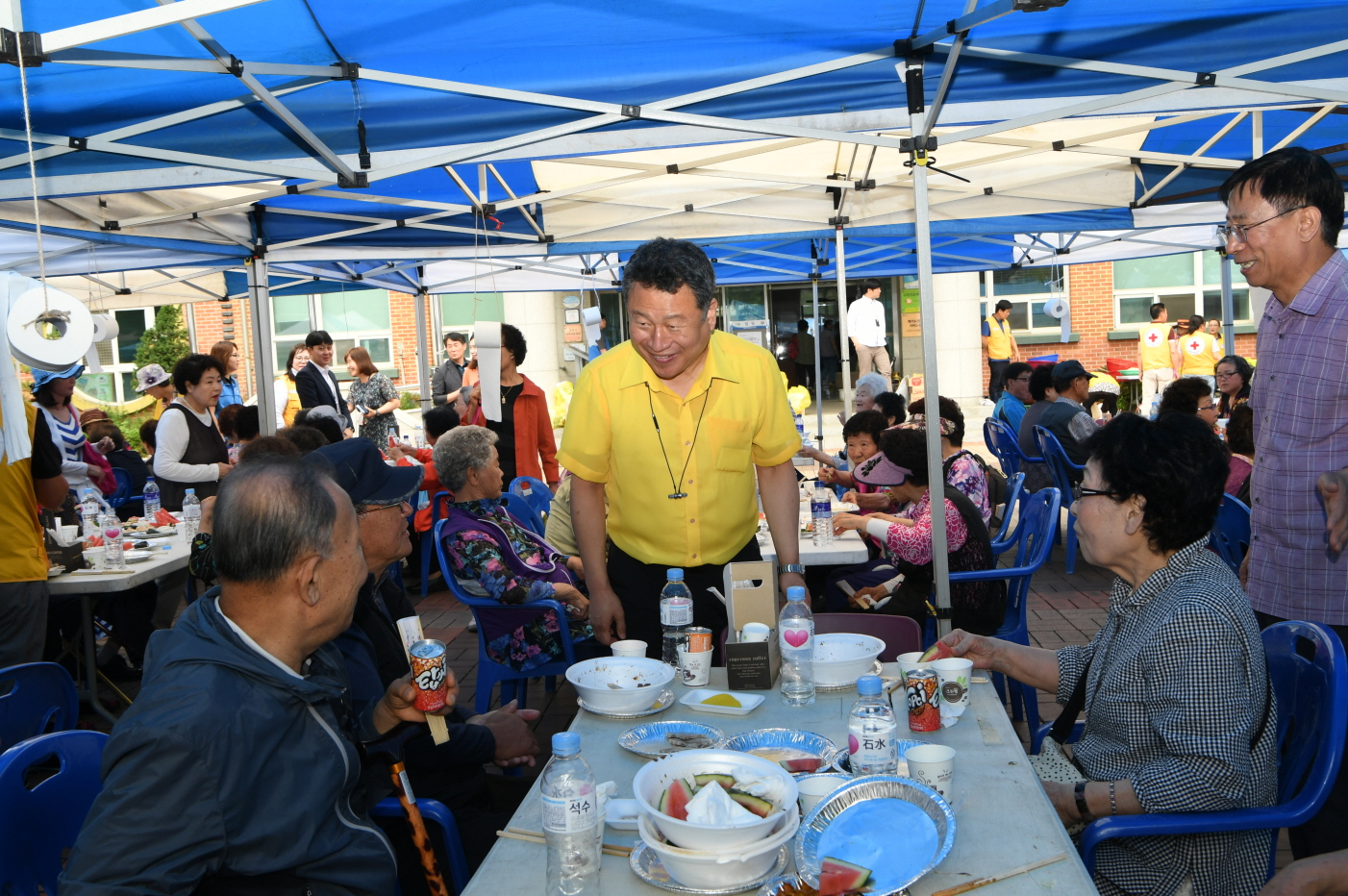 제3회 희망풍차 결연세대화 독거어르신 추억더하기 짜장면 먹는 날 이미지 17 - 본문에 자세한설명을 제공합니다.