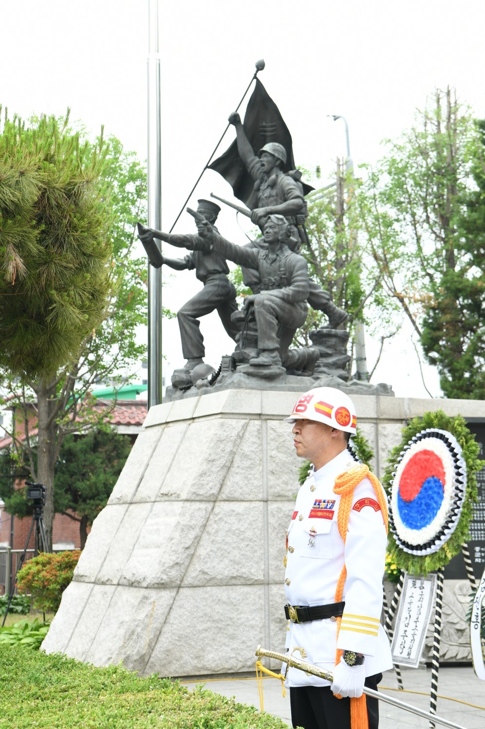 제64회 현충일 추념식 2-1 이미지 85 - 본문에 자세한설명을 제공합니다.