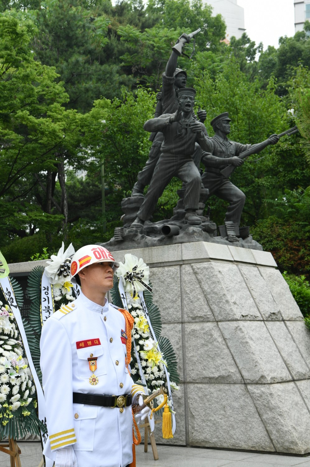 제64회 현충일 추념식 2-1 이미지 87 - 본문에 자세한설명을 제공합니다.