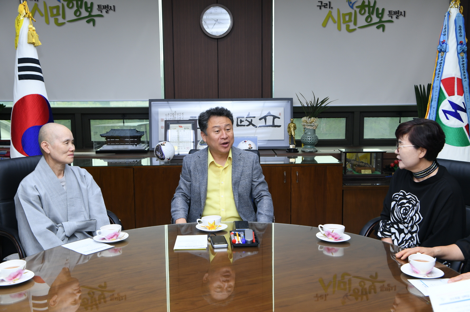 대덕사 장학금 전달식 이미지 2 - 본문에 자세한설명을 제공합니다.