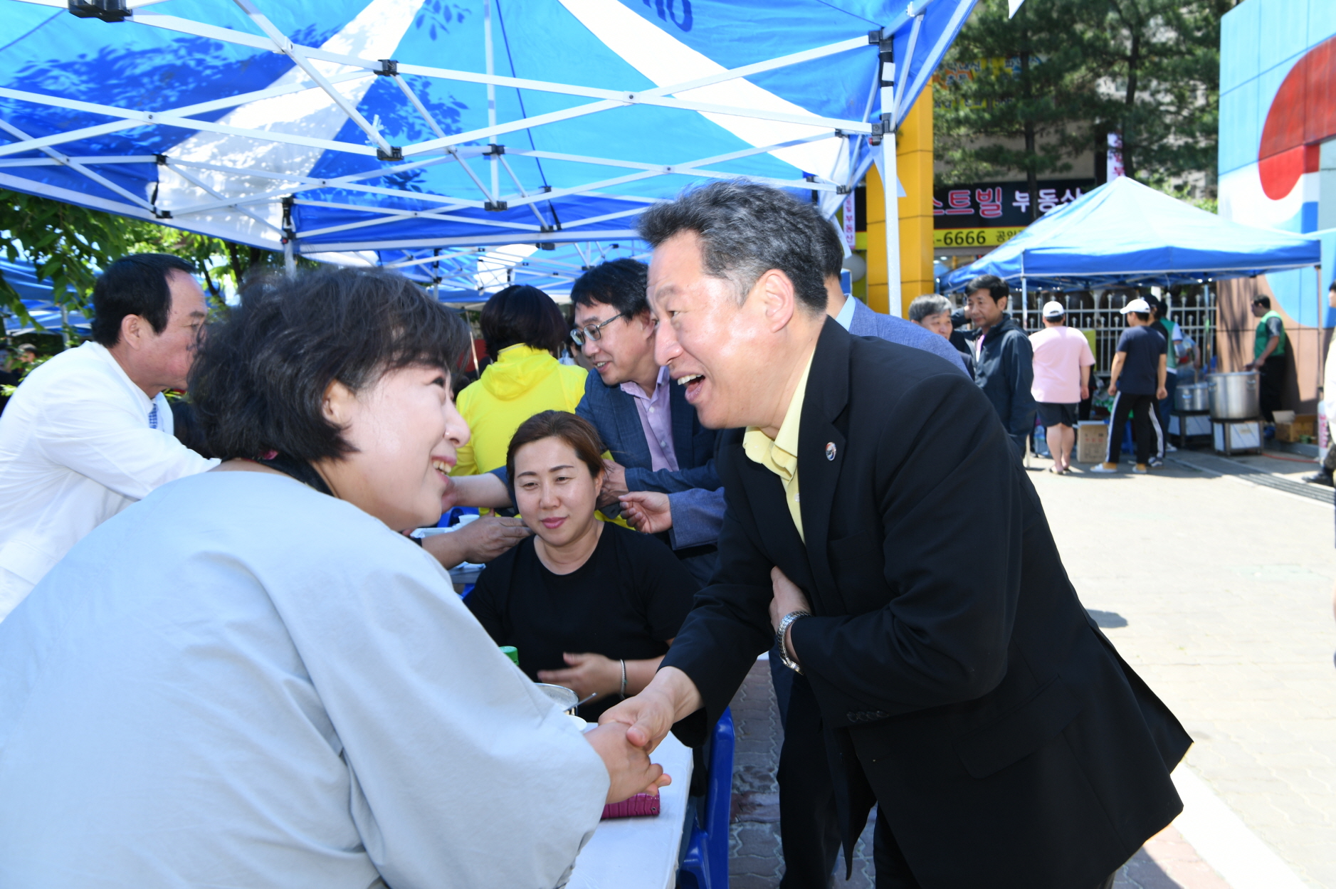 교문2동 새마을부녀회 바자회 이미지 10 - 본문에 자세한설명을 제공합니다.