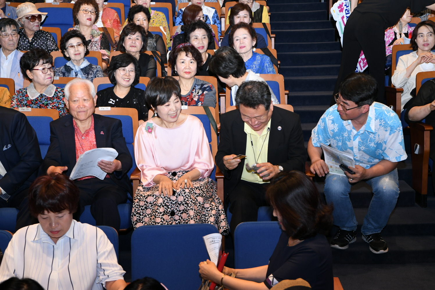 자원봉사자 특강 및 문화공연 이미지 5 - 본문에 자세한설명을 제공합니다.