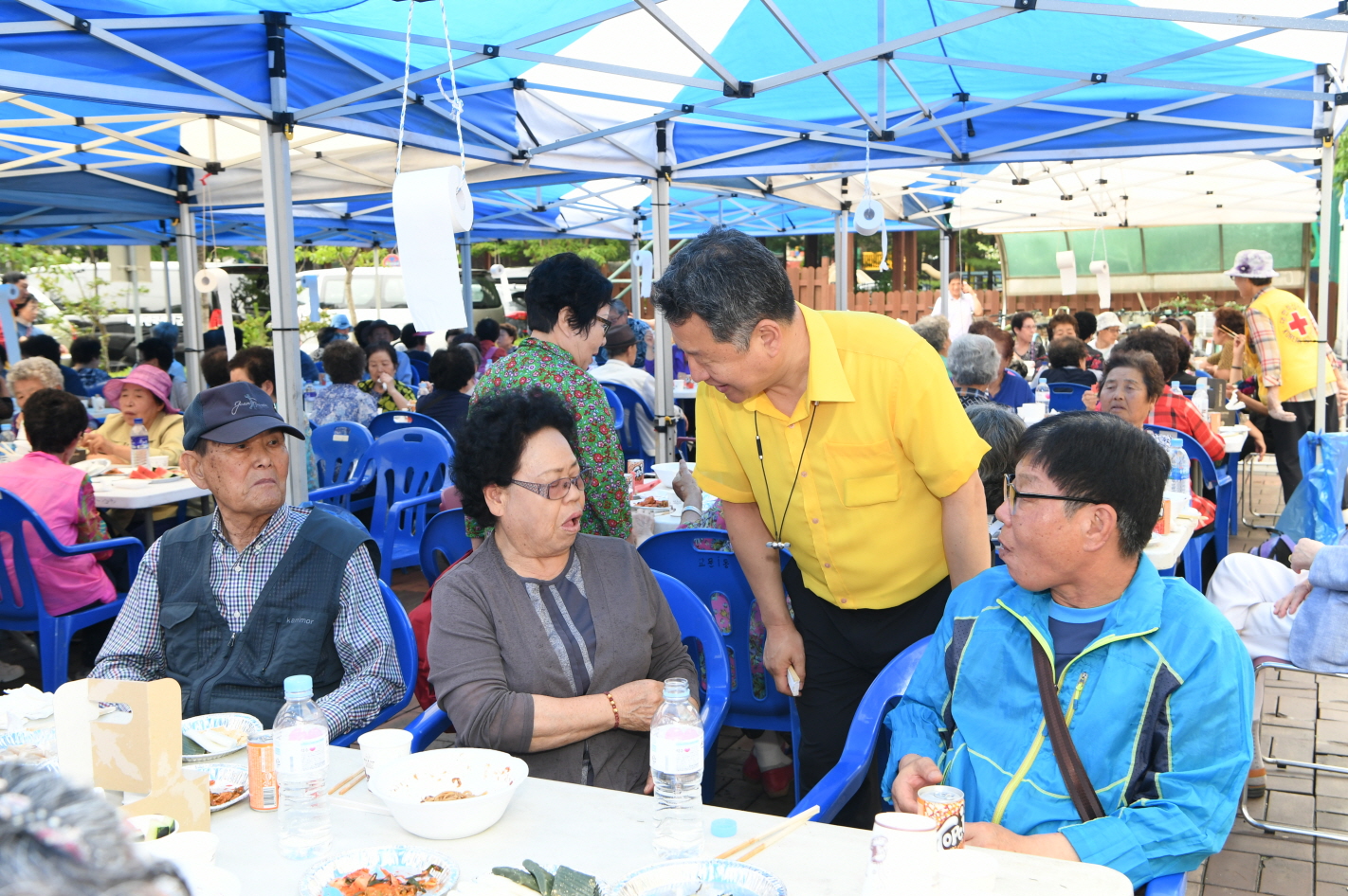 제3회 희망풍차 결연세대화 독거어르신 추억더하기 짜장면 먹는 날 이미지 7 - 본문에 자세한설명을 제공합니다.