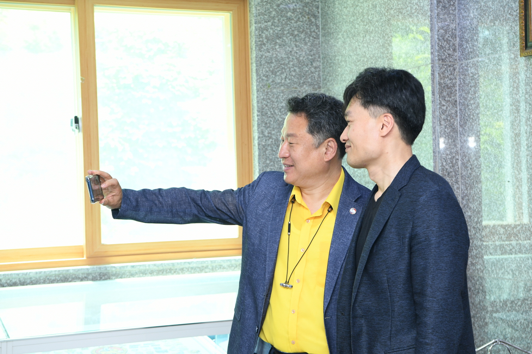 천성교회 어르신 경로잔치 이미지 5 - 본문에 자세한설명을 제공합니다.