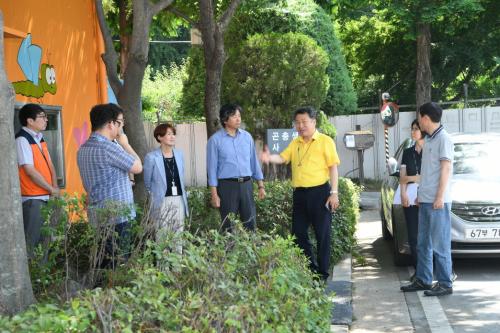 곤충생태관 시설 점검 이미지