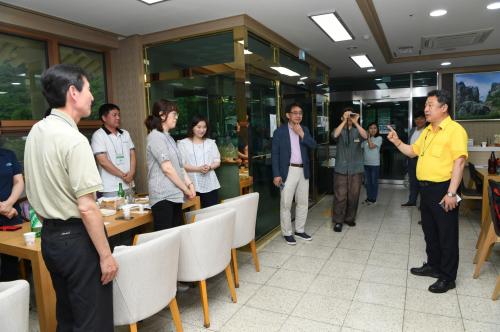 힐링캠프 직원격려 이미지