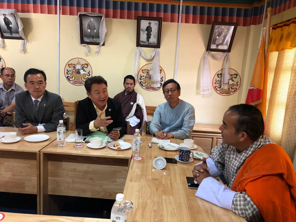 안승남 구리시장, 부탄 국무총리·교육부장관 예방 이미지 1 - 본문에 자세한설명을 제공합니다.