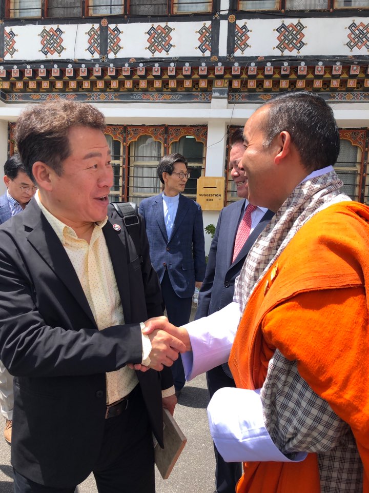 안승남 구리시장, 부탄 국무총리·교육부장관 예방 이미지 2 - 본문에 자세한설명을 제공합니다.