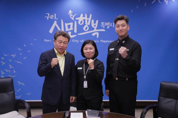 광개토대왕함 부함장 방문 이미지