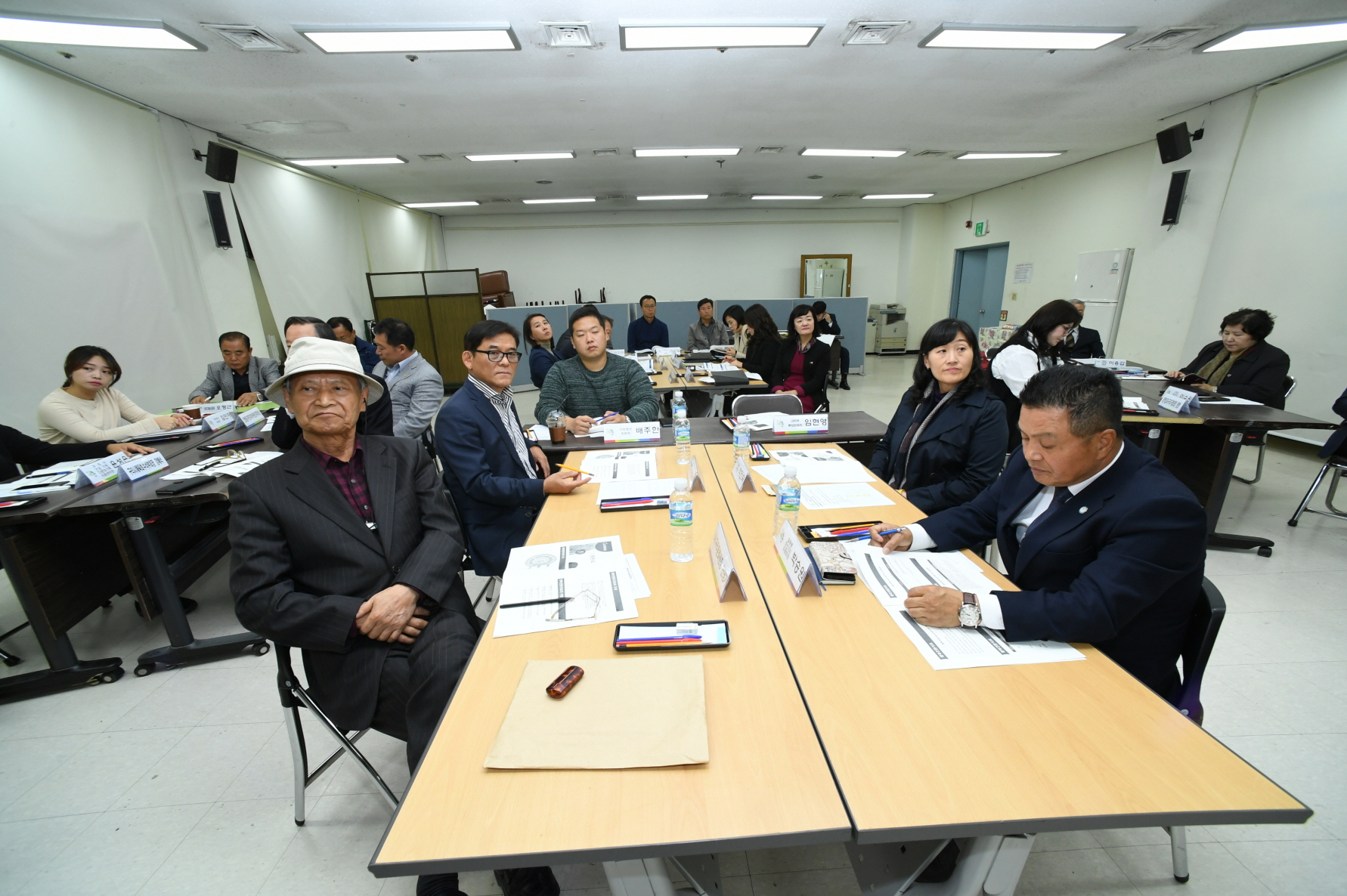 행복실현지방정부협의회 행복지표 연구 중간 보고회 이미지 12 - 본문에 자세한설명을 제공합니다.