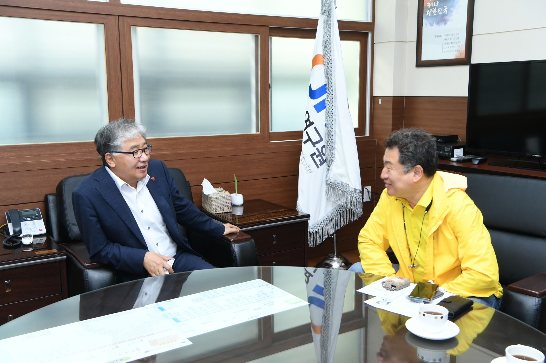 안승남 구리시장과 김동전 제주연구원 원장과의 간담회 이미지 10 - 본문에 자세한설명을 제공합니다.