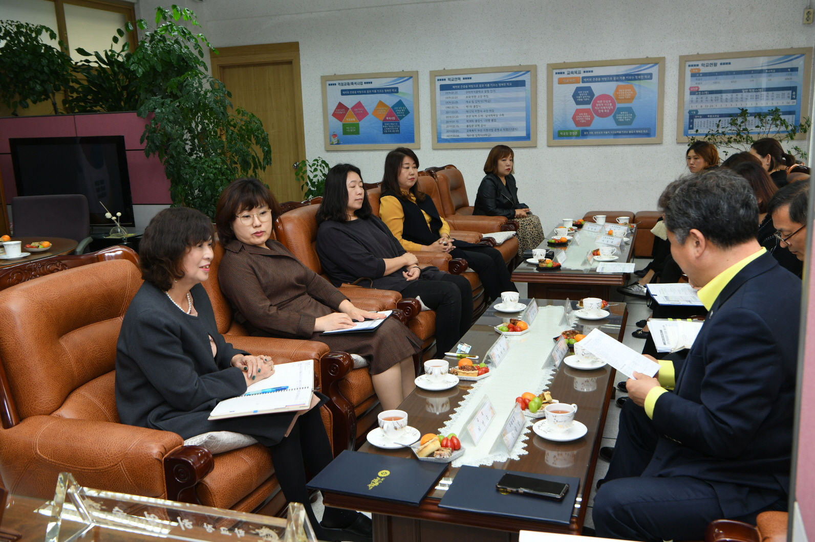 2019 학교방문 및 학교장과의 간담회 - 구리여자중학교 이미지 5 - 본문에 자세한설명을 제공합니다.